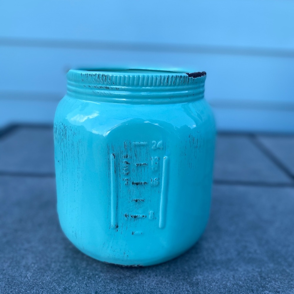 Farmhouse Ceramic Container - Picture 3 of 4